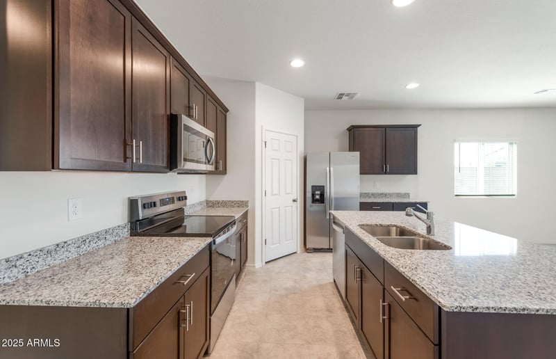 4868 254th Glen, Buckeye, AZ 85326