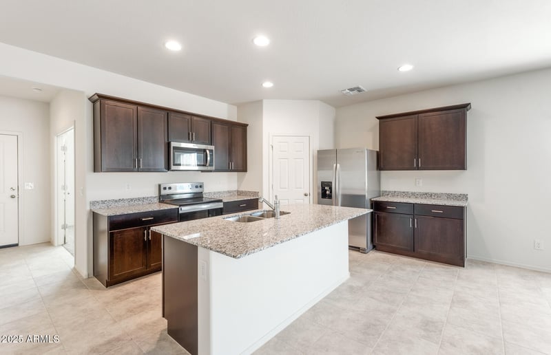 4868 254th Glen, Buckeye, AZ 85326