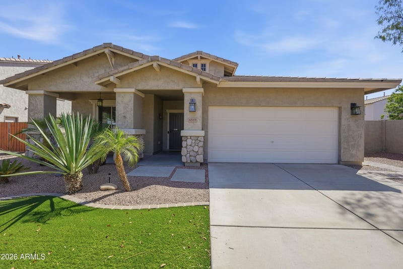 4869 Stonecreek Blvd, Gilbert, AZ 85298