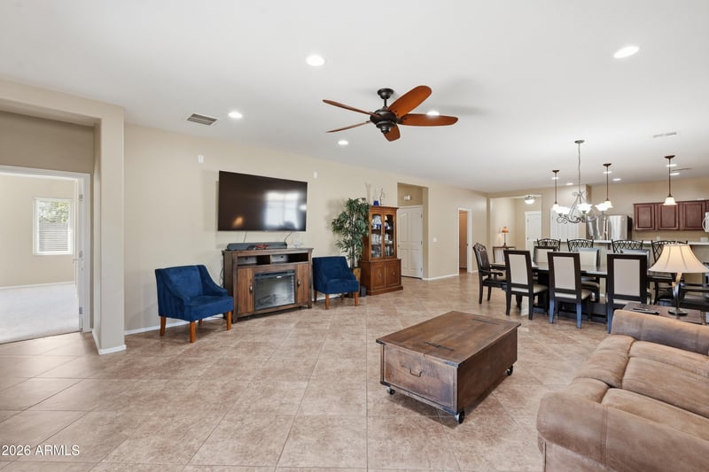 4869 Stonecreek Blvd, Gilbert, AZ 85298