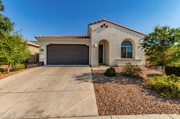 487 Rainbow Bridge Ln, San Tan Valley, AZ 85140