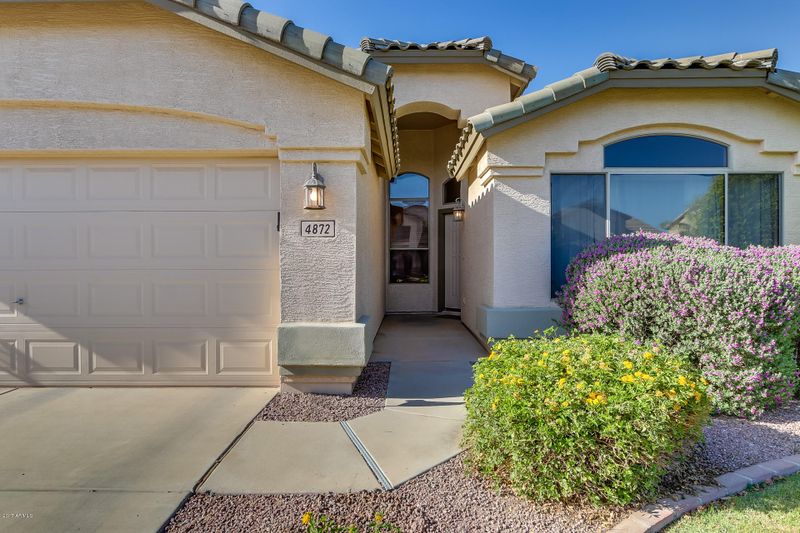 4872 E Cherry Hills Dr, Chandler, AZ 85249