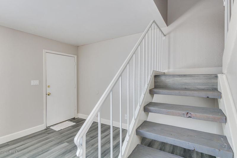 4874 W Rose Ln, Glendale, AZ 85301