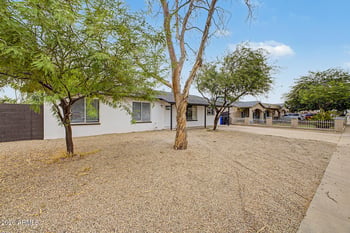 4875 Palm Ln, Phoenix, AZ 85035