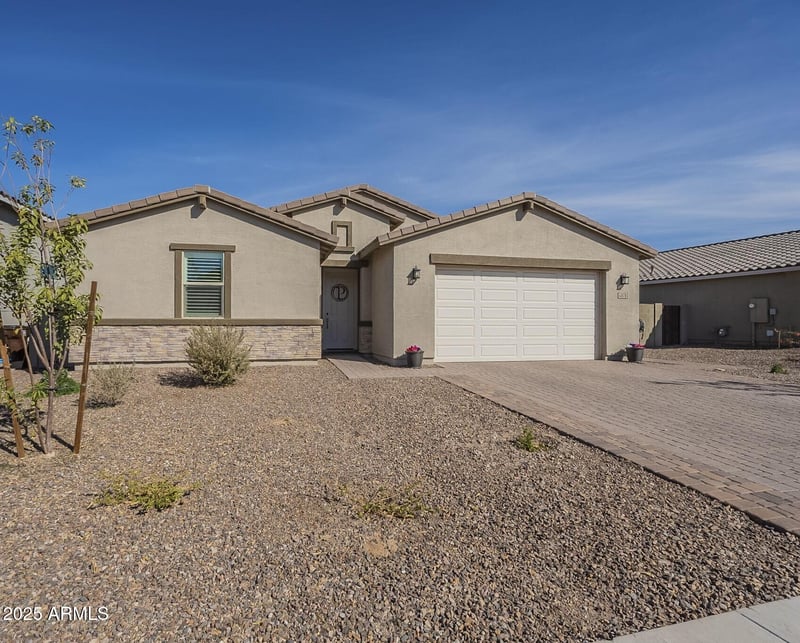 4878 Elijah Ln, San Tan Valley, AZ 85144