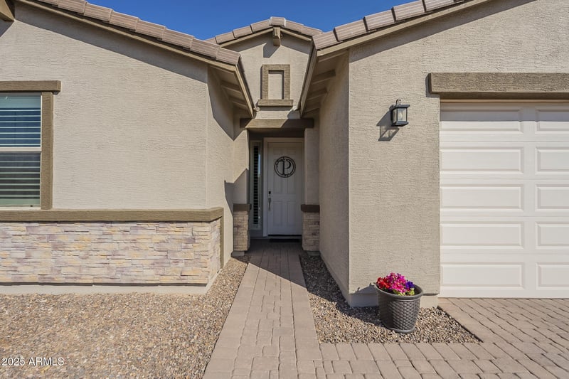 4878 Elijah Ln, San Tan Valley, AZ 85144