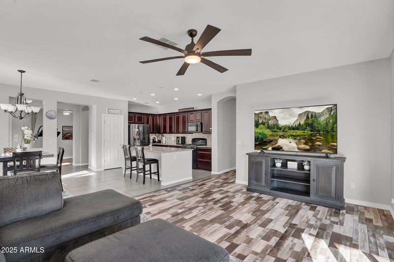 489 Flame Tree Ave, San Tan Valley, AZ 85140