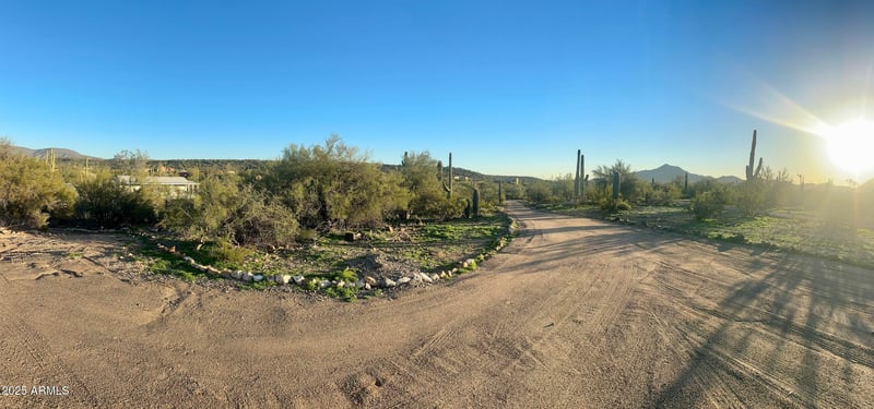 48983 N 5th Ave N, New River, AZ 85087