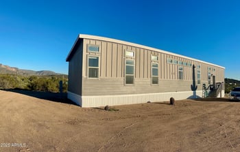 48983 N 5th Ave N, New River, AZ 85087