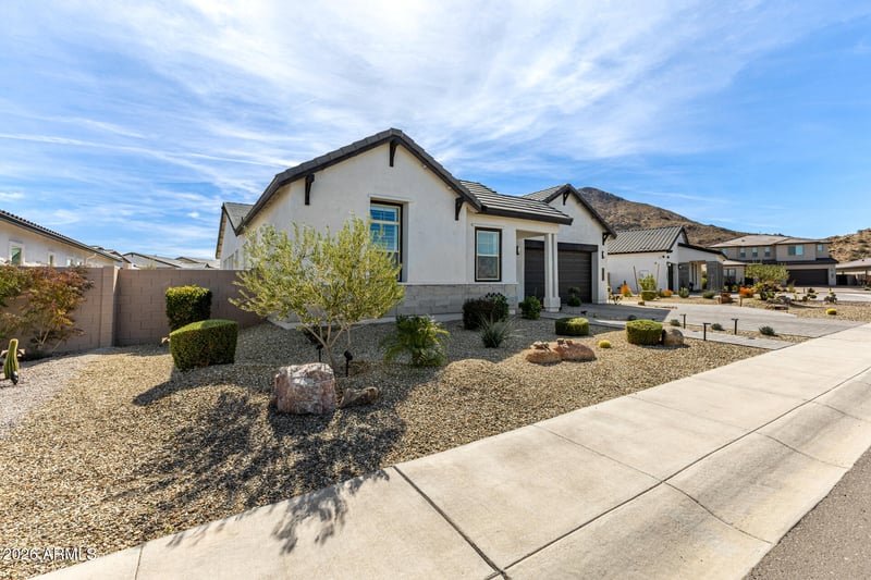 4899 Marsh Wren Ln, San Tan Valley, AZ 85144