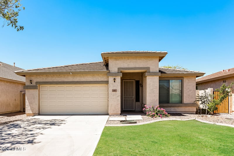 49 Mill Reef Dr, San Tan Valley, AZ 85143