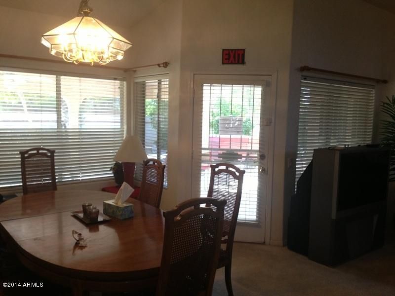 490 N Yucca St, Chandler, AZ 85224
