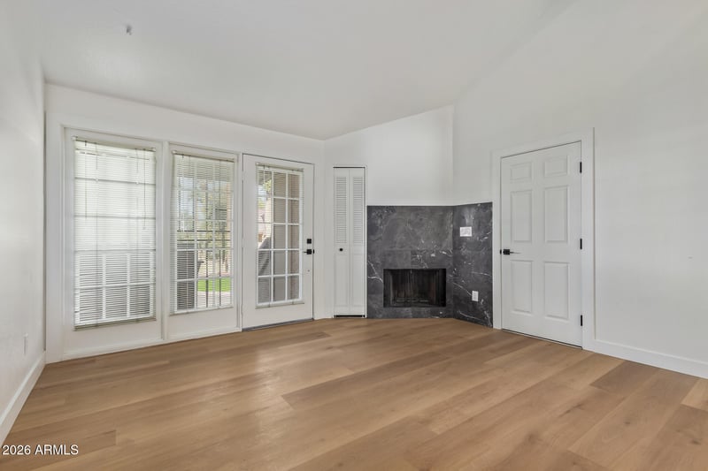 4901 Calle Los Cerros Dr #202, Tempe, AZ 85282