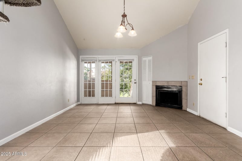 4901 S Calle Los Cerros Dr #233, Tempe, AZ 85282