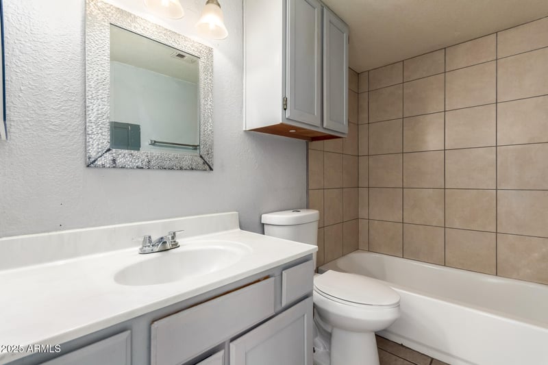 4901 S Calle Los Cerros Dr #233, Tempe, AZ 85282