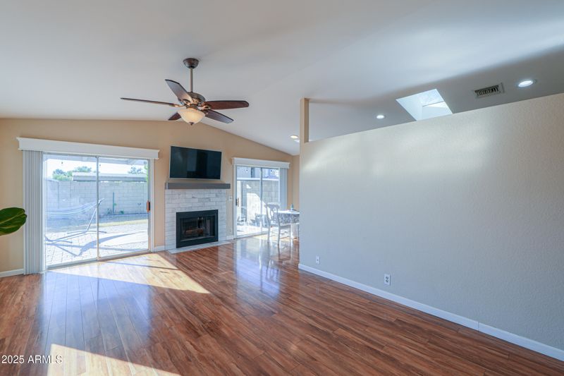 4901 W Crocus Dr, Glendale, AZ 85306