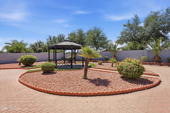 4901 W Seldon Ln, Glendale, AZ 85302