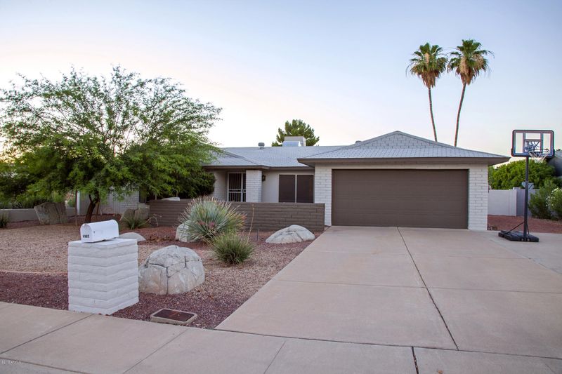 4902 E Corrine Dr, Scottsdale, AZ 85254