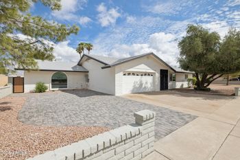 4902 W Monte Cristo Ave, Glendale, AZ 85306