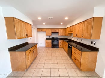 4902 Windrose Dr, Glendale, AZ 85304