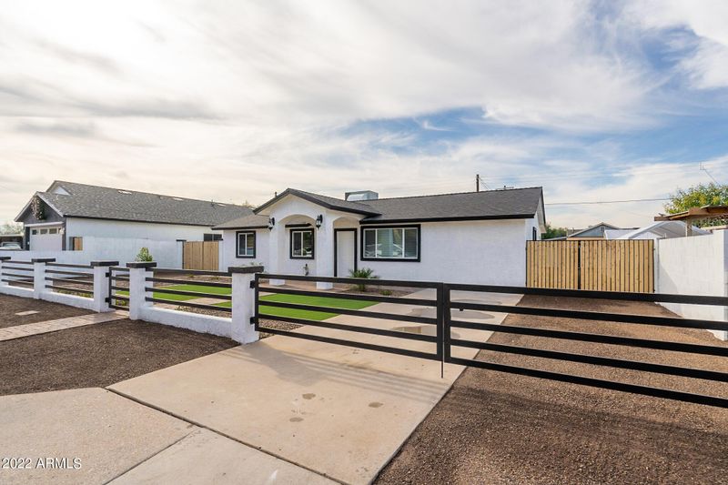 4904 S 5th Ave S, Phoenix, AZ 85041