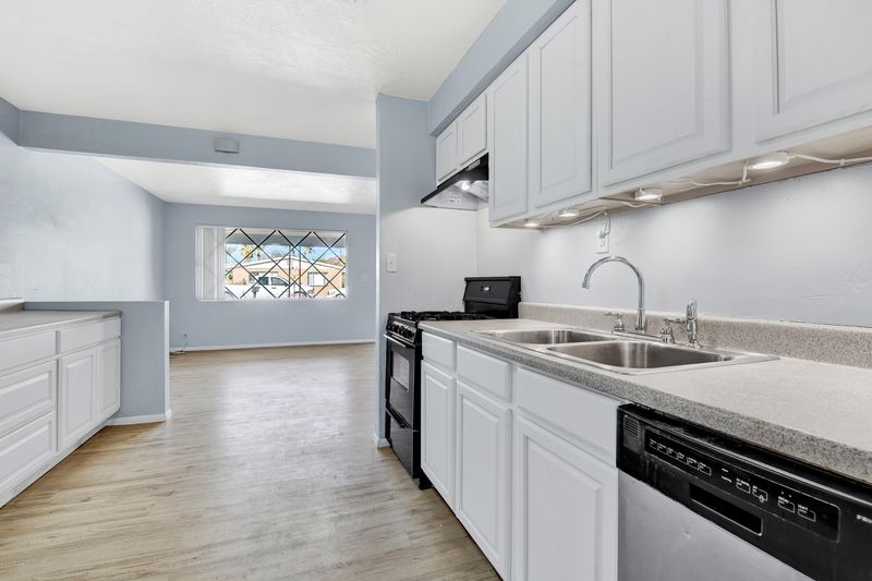 4907 E Sheridan St, Phoenix, AZ 85008
