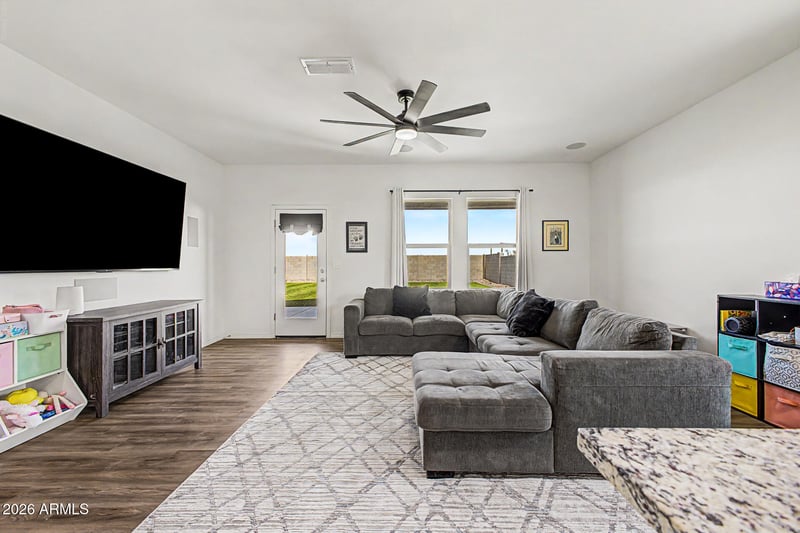 4907 192nd Ln, Litchfield Park, AZ 85340