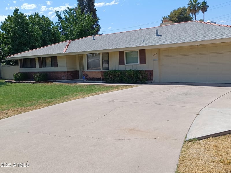 4909 Osborn Rd, Phoenix, AZ 85018