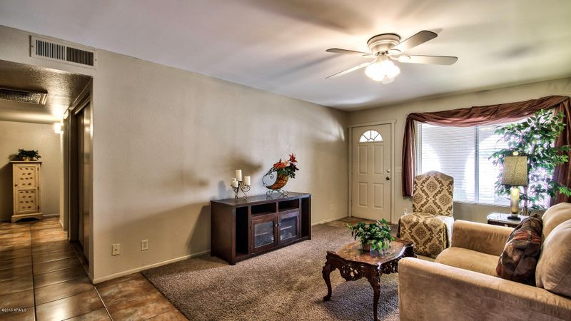 4909 W Villa Rita Dr, Glendale, AZ 85308