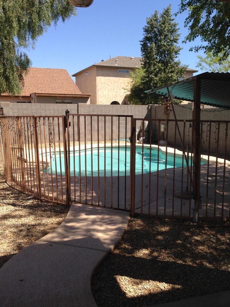 4910 E Meadow Land Dr, San Tan Valley, AZ 85140