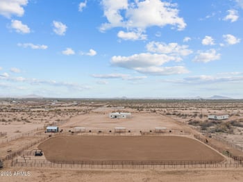 49102 530th Ave, Aguila, AZ 85320