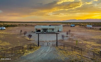 49102 530th Ave, Aguila, AZ 85320