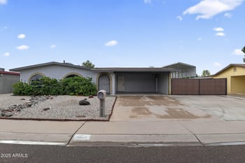 4911 Beverly Ln, Glendale, AZ 85306