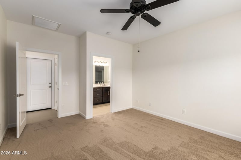 49112 3rd Ave, New River, AZ 85087