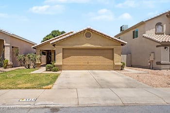 4914 Oraibi Dr, Glendale, AZ 85308