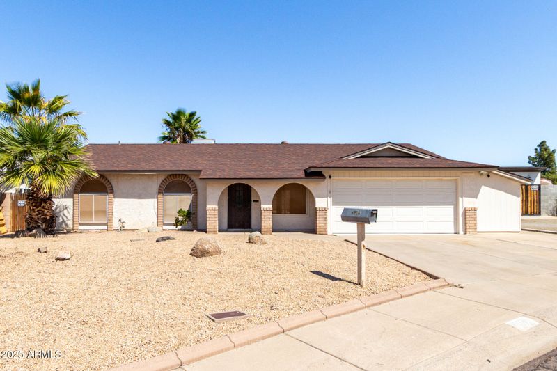 4914 W Villa Maria Dr, Glendale, AZ 85308