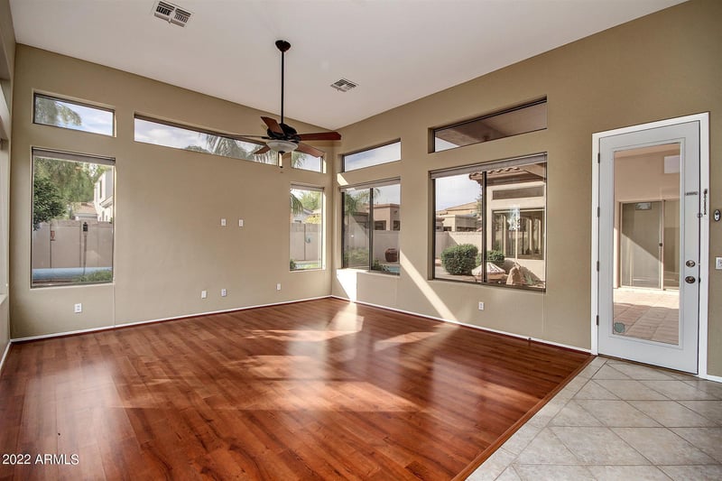 4915 E Patrick Ln, Phoenix, AZ 85054