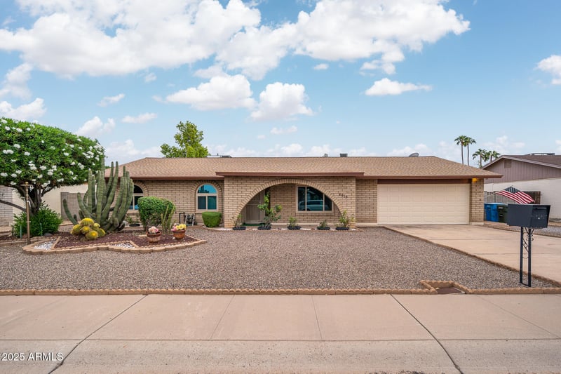 4915 Larkspur Dr, Glendale, AZ 85304