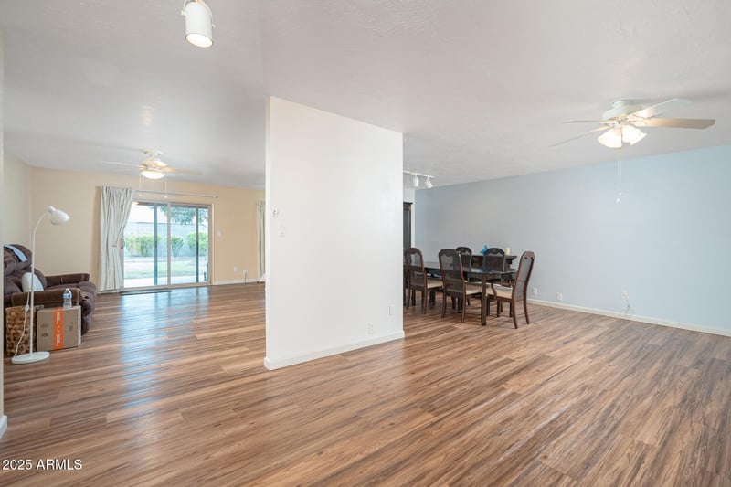 4915 Larkspur Dr, Glendale, AZ 85304