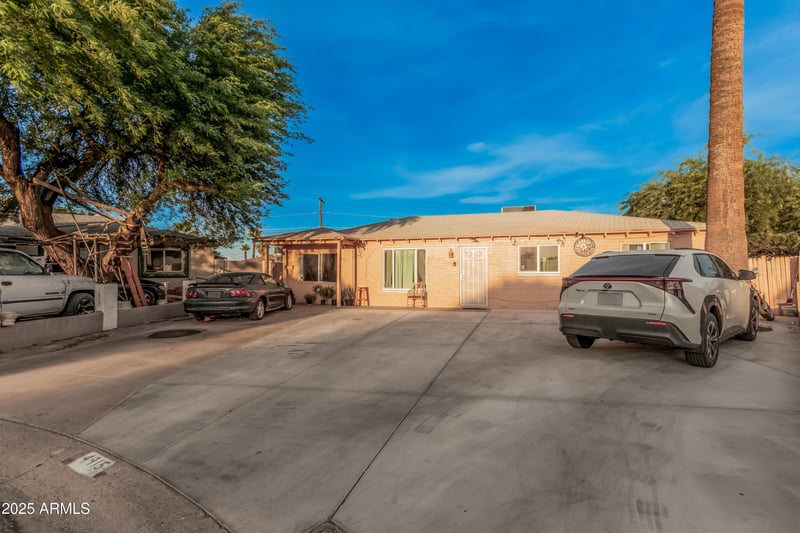 4915 Montecito Ave, Phoenix, AZ 85031