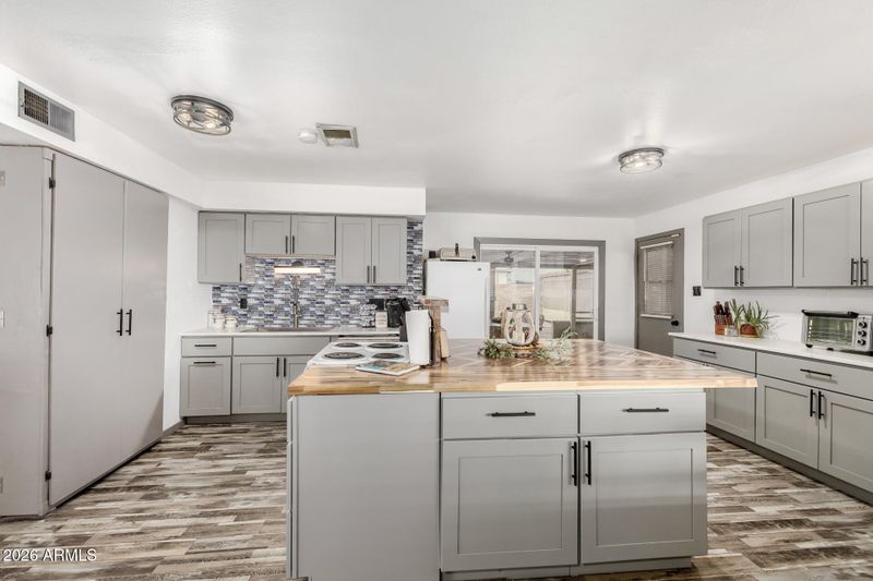 4915 W Morten Ave, Glendale, AZ 85301