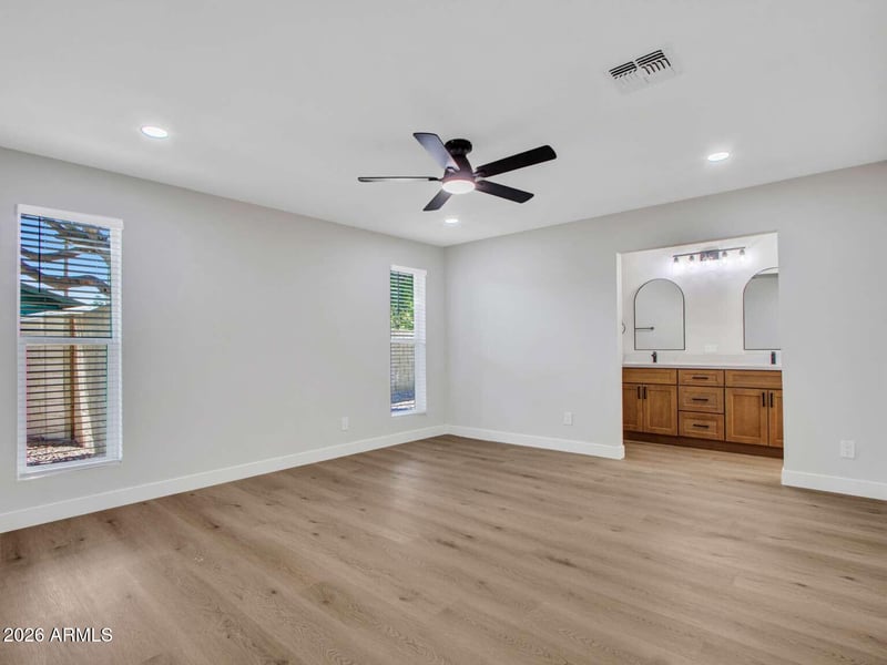 4915 Shangri La Rd, Glendale, AZ 85304