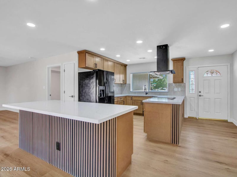 4915 Shangri La Rd, Glendale, AZ 85304