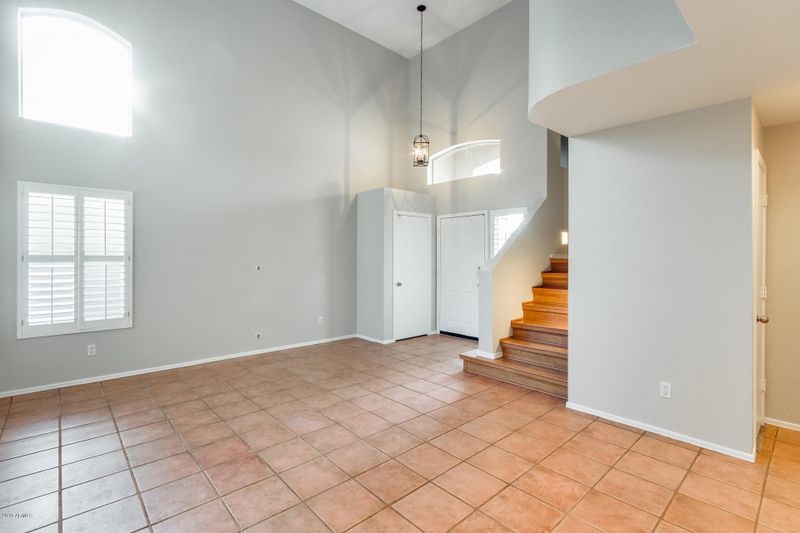 4915 W Tonto Rd, Glendale, AZ 85308