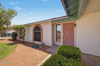 4915 Villa Maria Dr, Glendale, AZ 85308