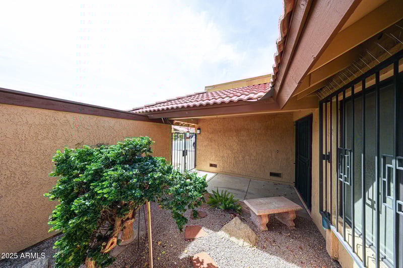 4916 Hopi St, Phoenix, AZ 85044