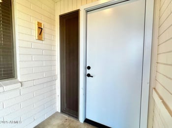 4917 E Holly St, Phoenix, AZ 85008