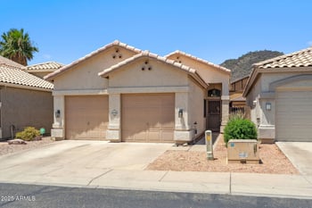 4918 Wahalla Ln, Glendale, AZ 85308