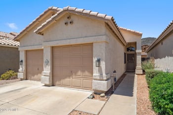 4918 Wahalla Ln, Glendale, AZ 85308