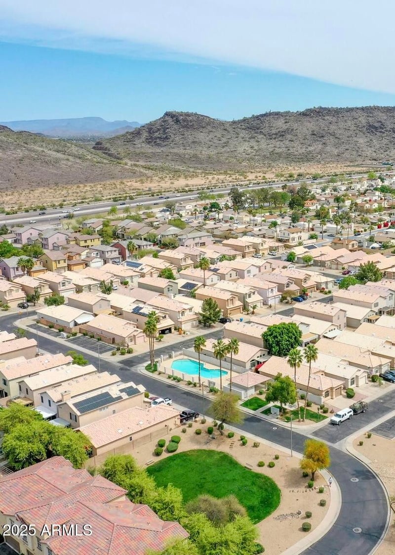 4918 Wahalla Ln, Glendale, AZ 85308